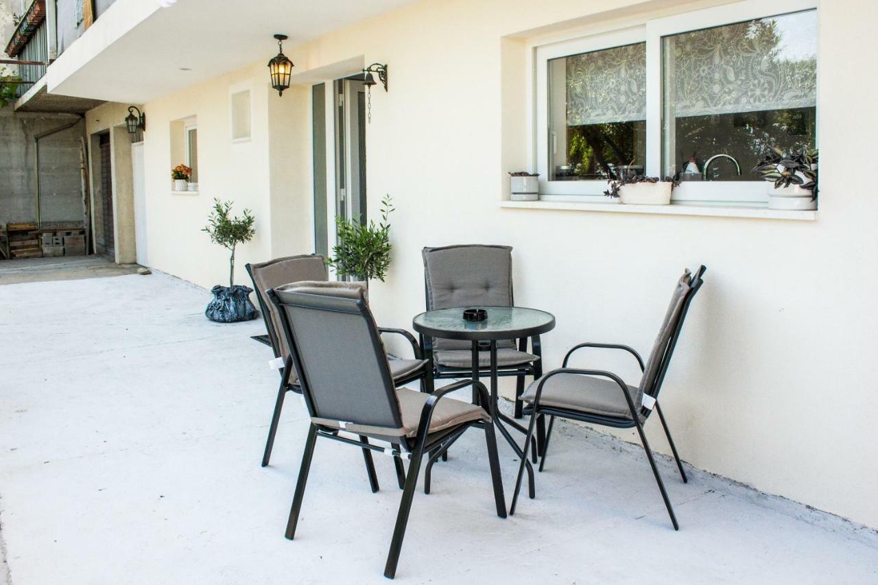 Apartment Verica In Duce - 20 Meters From The Beach Дуги Рат Екстериор снимка