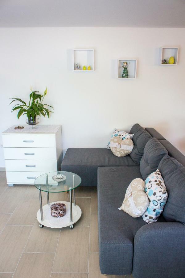 Apartment Verica In Duce - 20 Meters From The Beach Дуги Рат Екстериор снимка